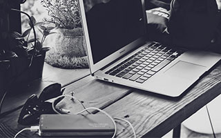 开云体育下载-东亚杯中国足球惨败 球员状态不稳定，东亚杯中国队