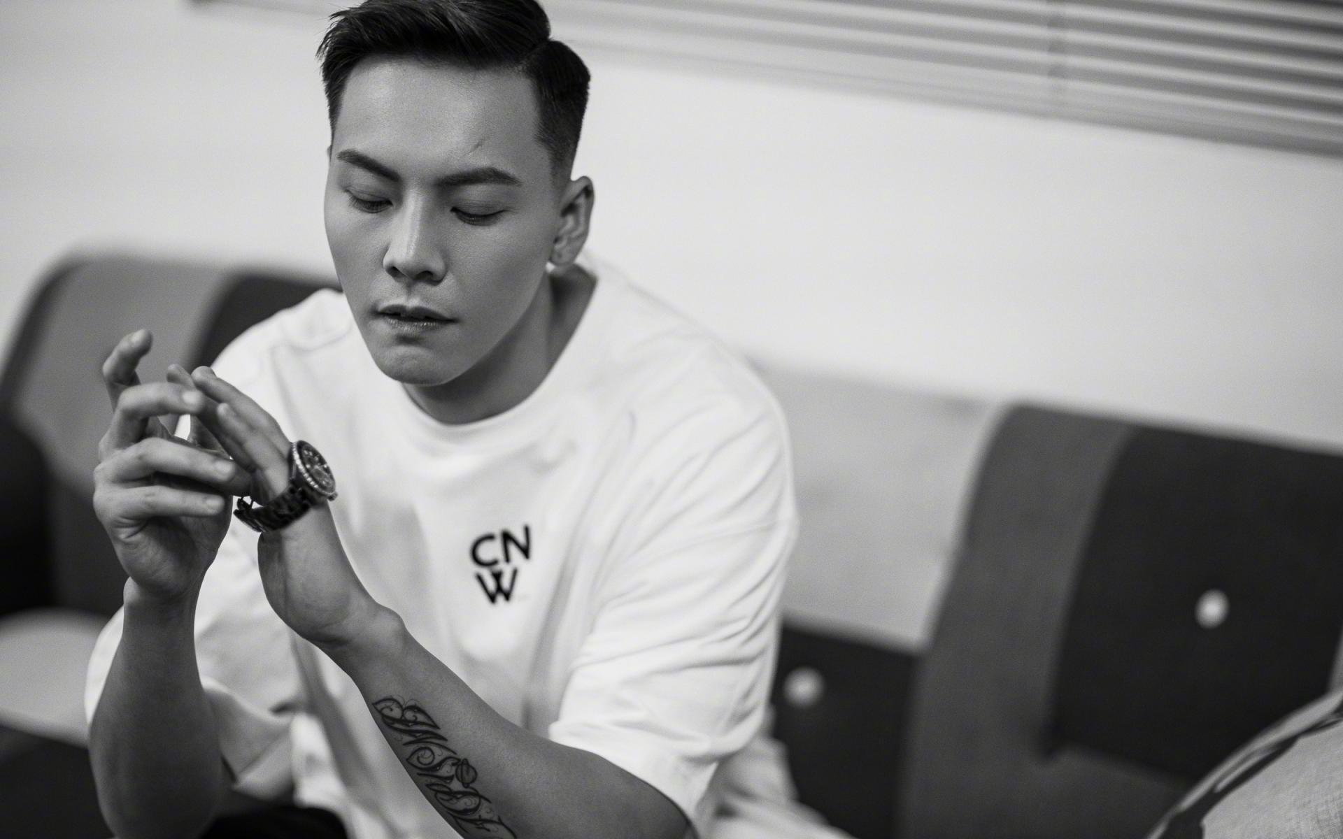 开云体育-弗兰：他是全黑队反击战术的核心，精准传球和快速启动帮助球队打破僵局