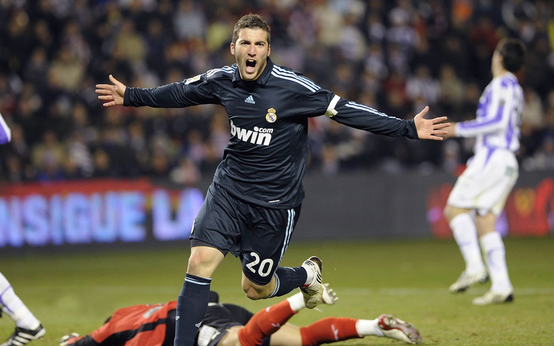 青少年体育运动参与对社会适应性的影响，青少年参加体育运动有哪些作用